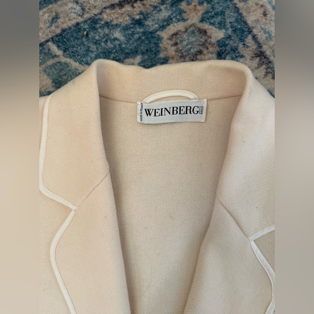 Vintage European Elegance: Weinberg Cream Piped Blazer - Picture 9 of 13